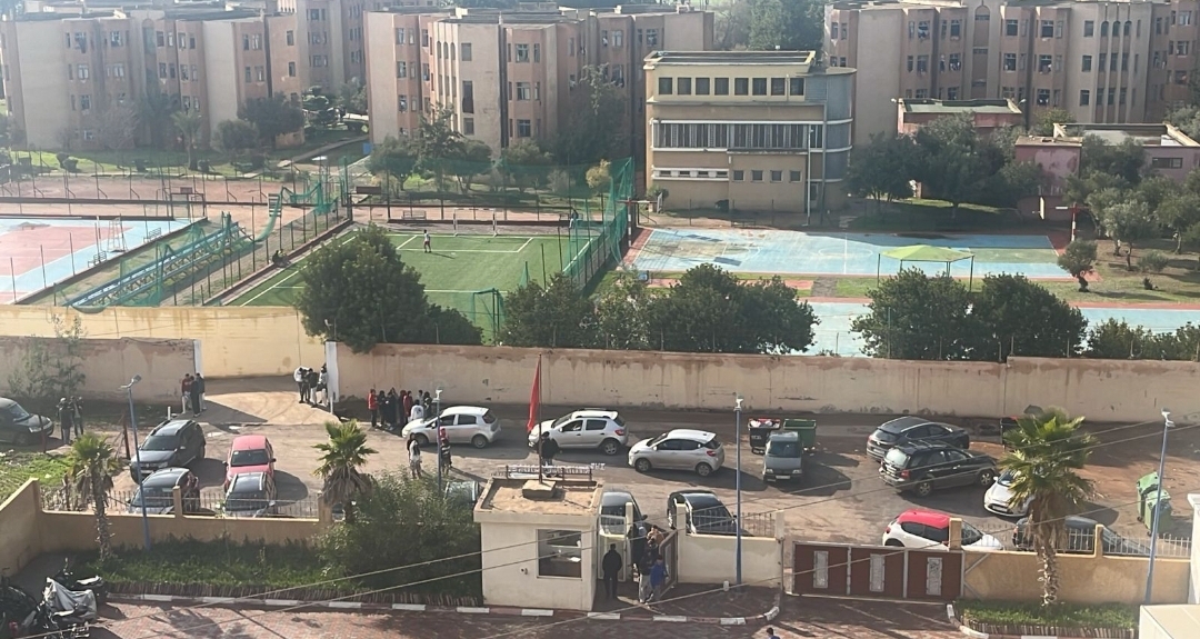 إخلاء حي جامعي خاص بسطات بعد ظهور تشققات أثارت ذعراً وسط الطلبة