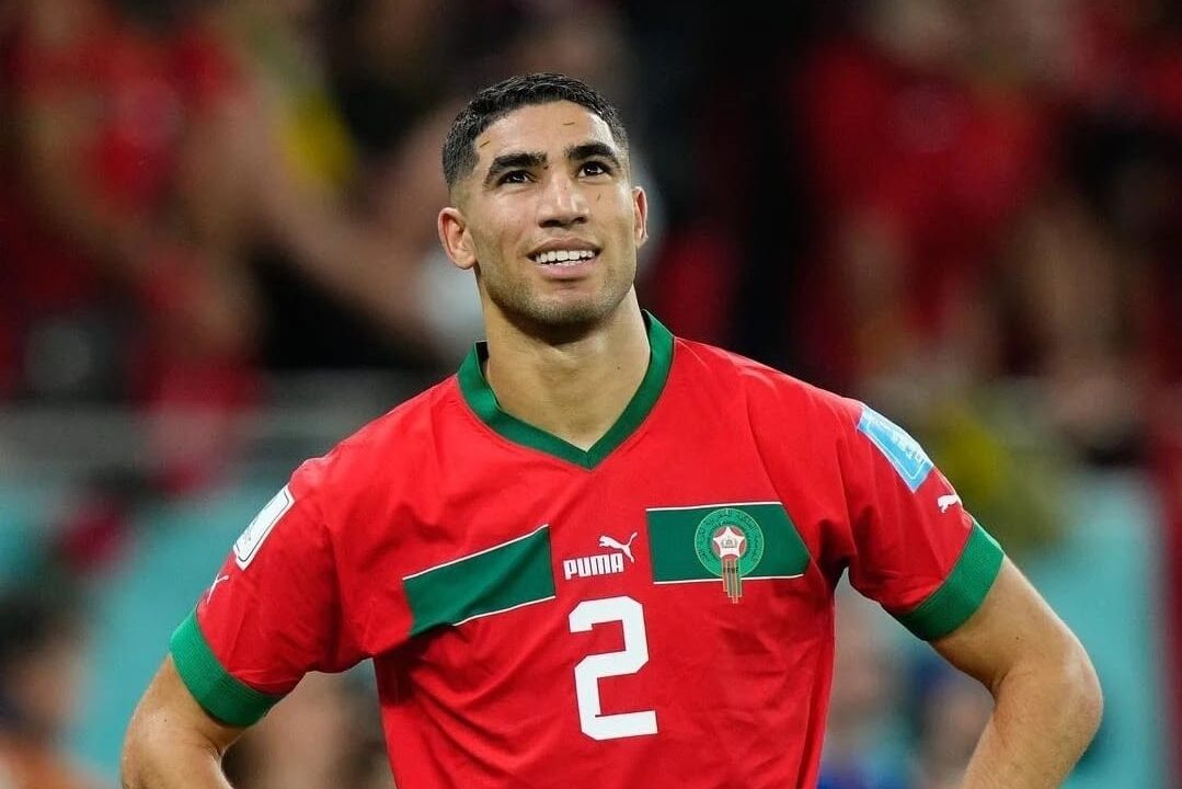 أشرف حكيمي ضمن أفضل تشكيلة في العالم لعام 2025 بجوائز “The Best”