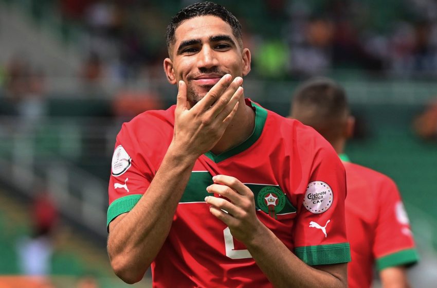 بعدما كان مهددا بالغياب عن "الكان"... حكيمي أول الملتحقين بمعسكر المنتخب المغربي بعد تماثله للشفاء