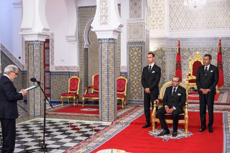 الجواهري مستمر على رأس بنك المغرب لما بعد 2025… وانتهاء ولايته رهين بقرار ملكي