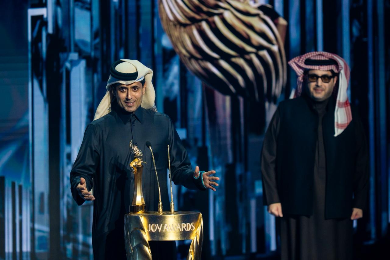 قبل نهائي "الكان".. ياسين بونو يفوز بجائزة أفضل رياضي في حفل JOY AWARD