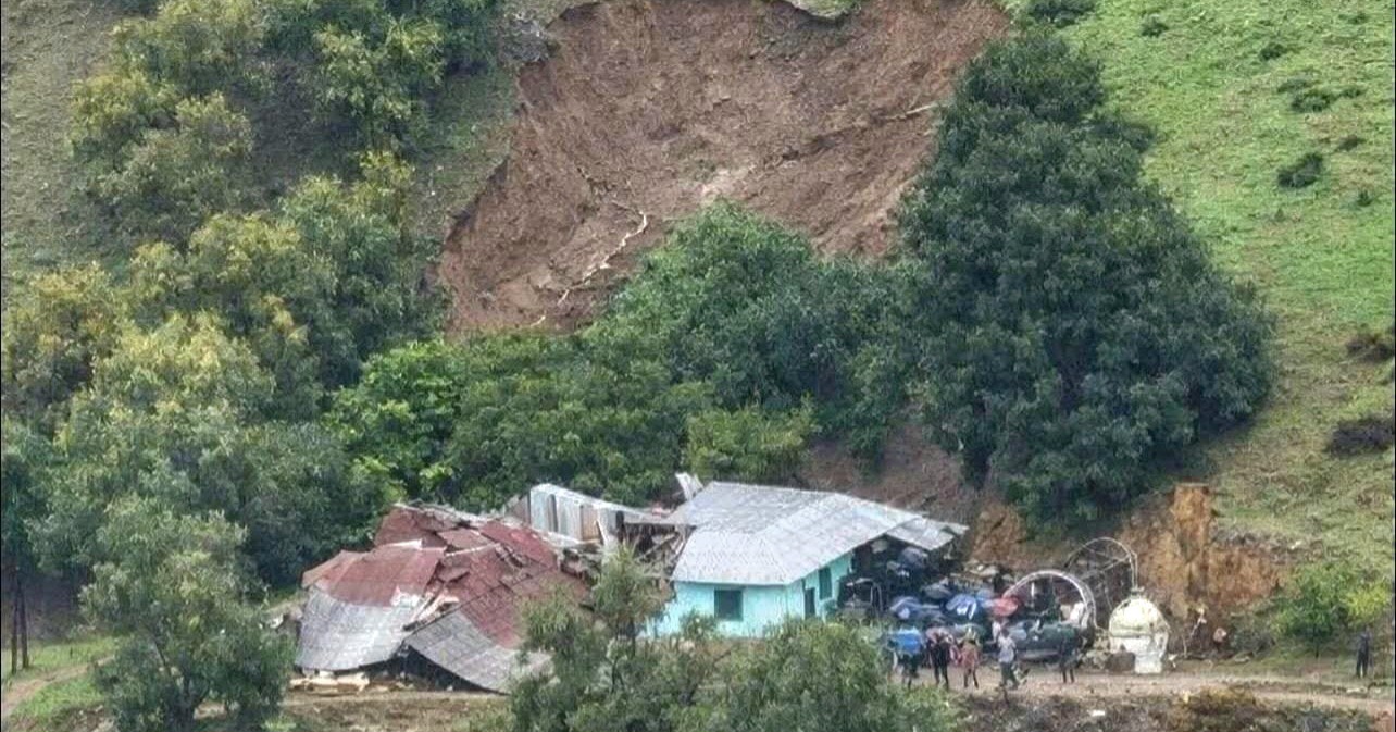 نجاة أسرة بأعجوبة بعد انهيار منزلها بباب برد نواحي شفشاون