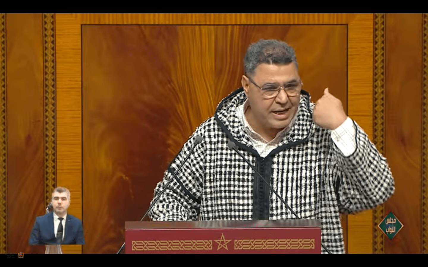 "ديما كتنقز".. برلماني يخاطب الوزير بايتاس