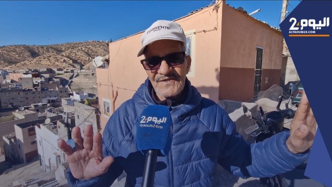 سكان حي أيت تاووكت بسفوح الجبال بأكادير يطالبون أخنوش بتسريع وتجويد أشغال التهيئة (فيديو)