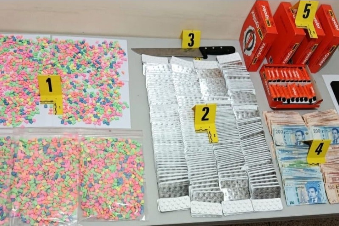 أمن بيوكرى يوقف 3 أشخاص ويحجز أزيد من 12 ألف قرصا مهلوسا