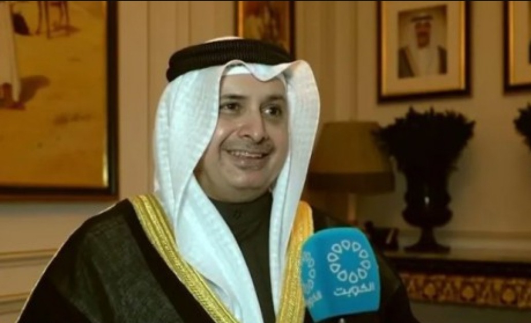لماذا سحبت الكويت جنسية سفيرها لدى بريطانيا؟