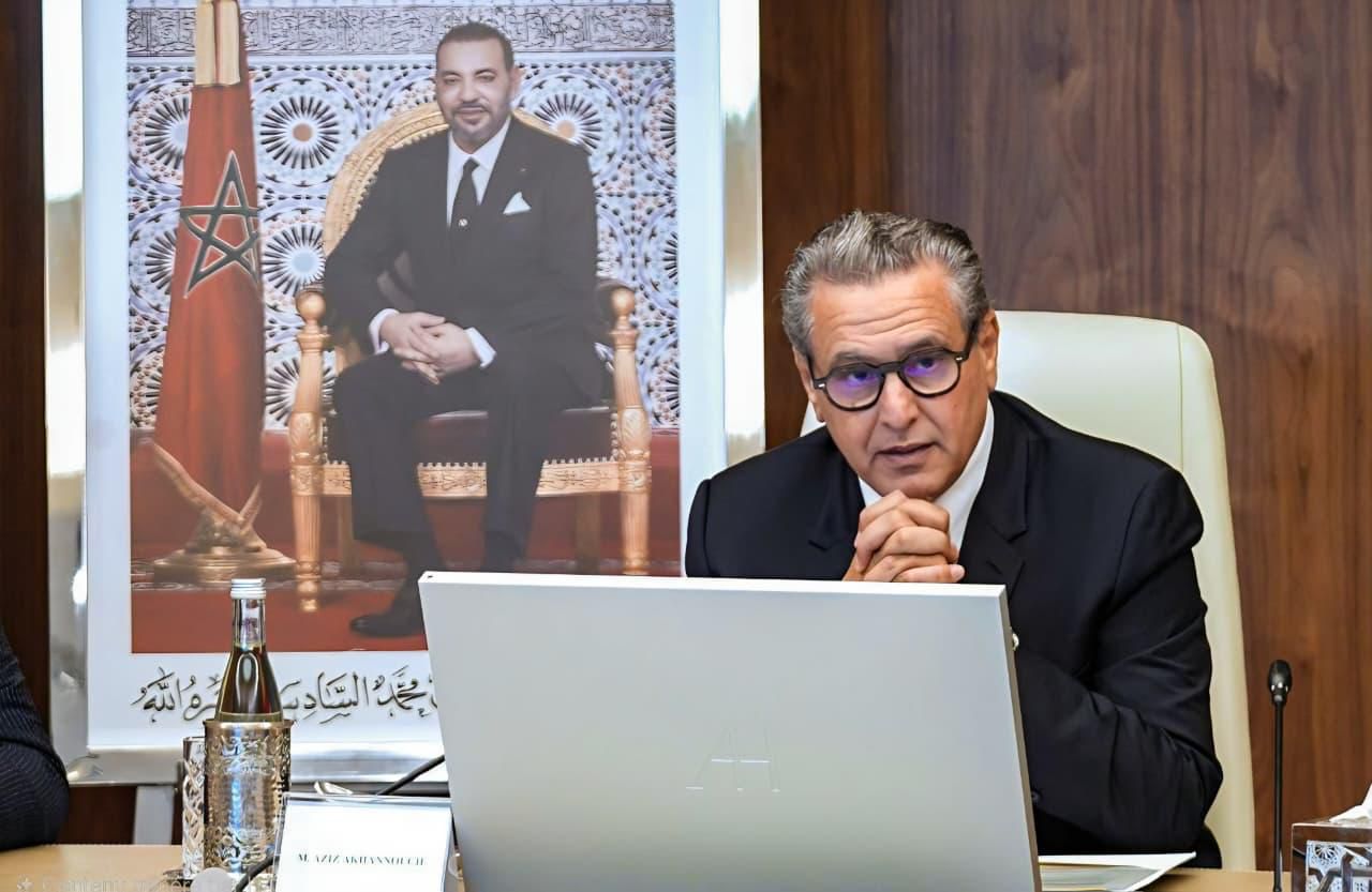 أخنوش يبشر بافتتاح مستشفيات الرباط والعيون الجامعية العام الجاري ويسجل تأهيل 1.130 مركزًا صحيًا وإضافة 3.067 سريرًا جديدًا