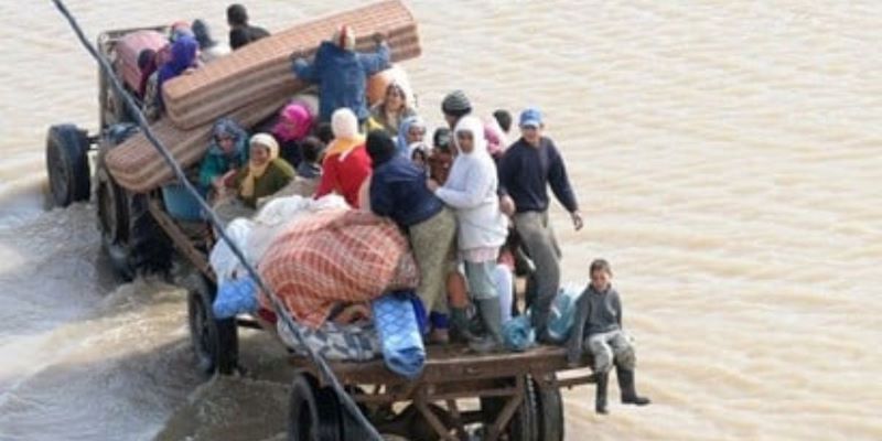 تعبئة 1126 خيمة وآلاف الأفرشة لفائدة المتضررين من الفيضانات بسيدي قاسم
