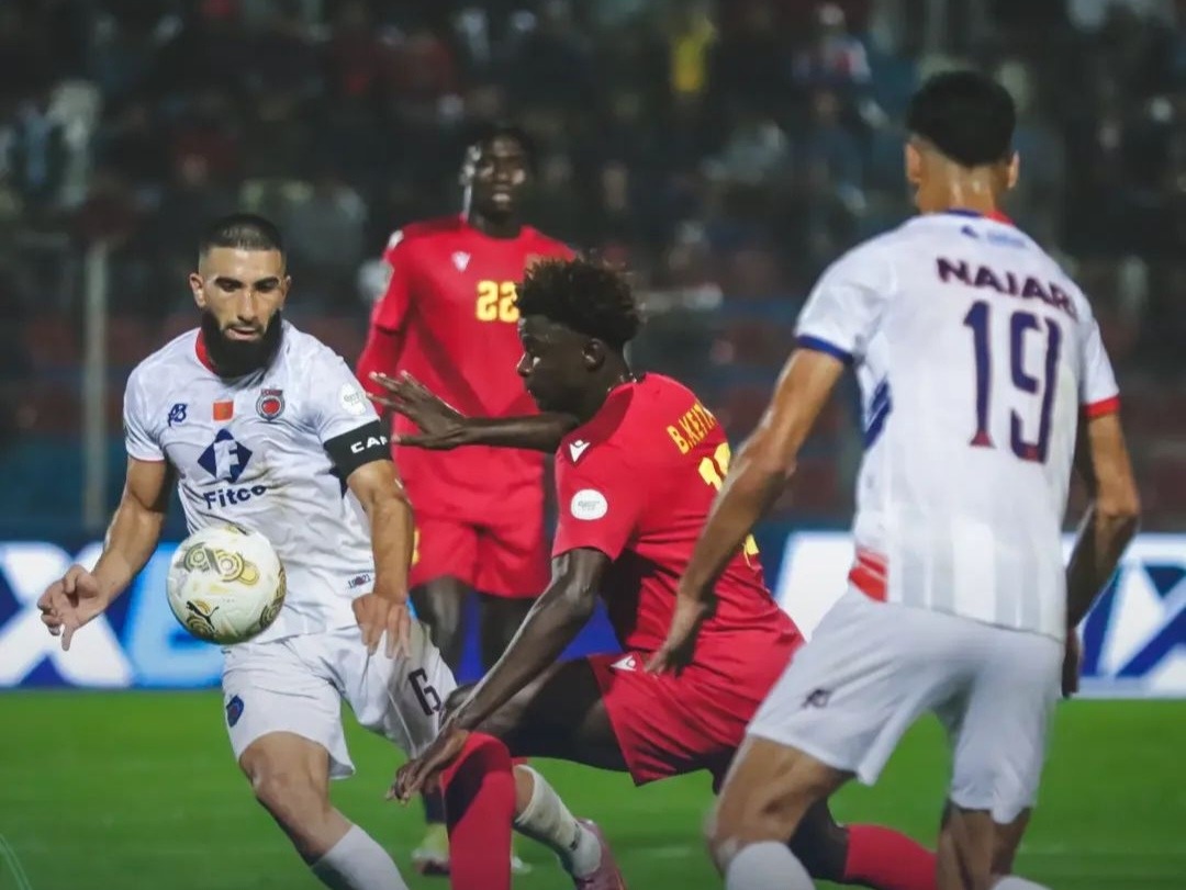 كأس الكونفدرالية: أولمبيك آسفي يواصل مطاردة المتصدر بانتصاره على دجوليبا المالي