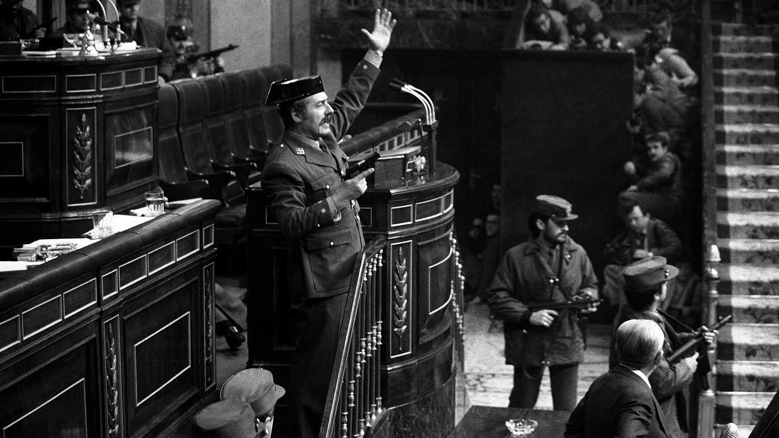 رفع السرية عن وثائق إسبانية.. ماذا حدث فعلاً في انقلاب 1981؟