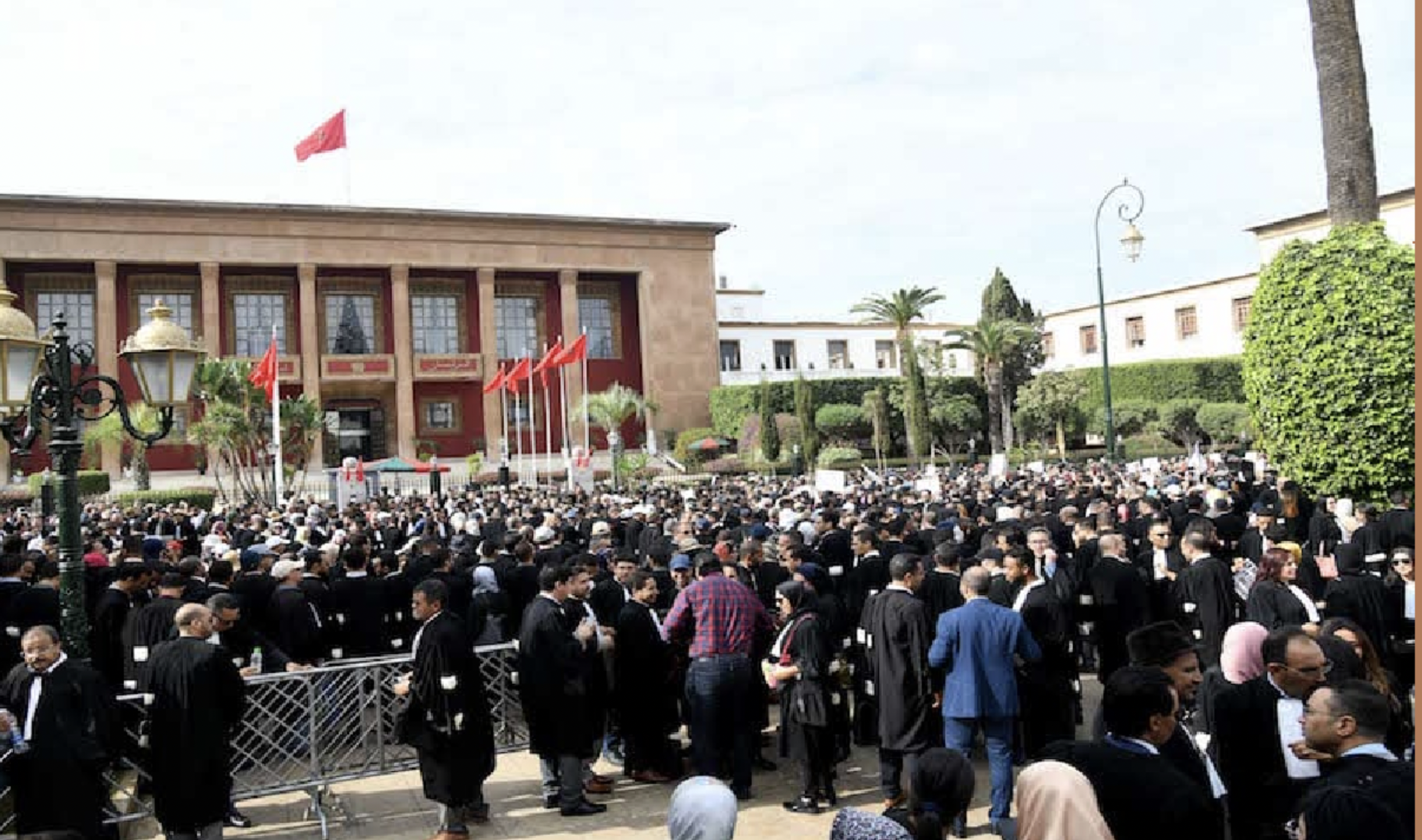 إنزال وطني للمحامين غدا الجمعة أمام البرلمان رفضًا لمشروع قانون المهنة