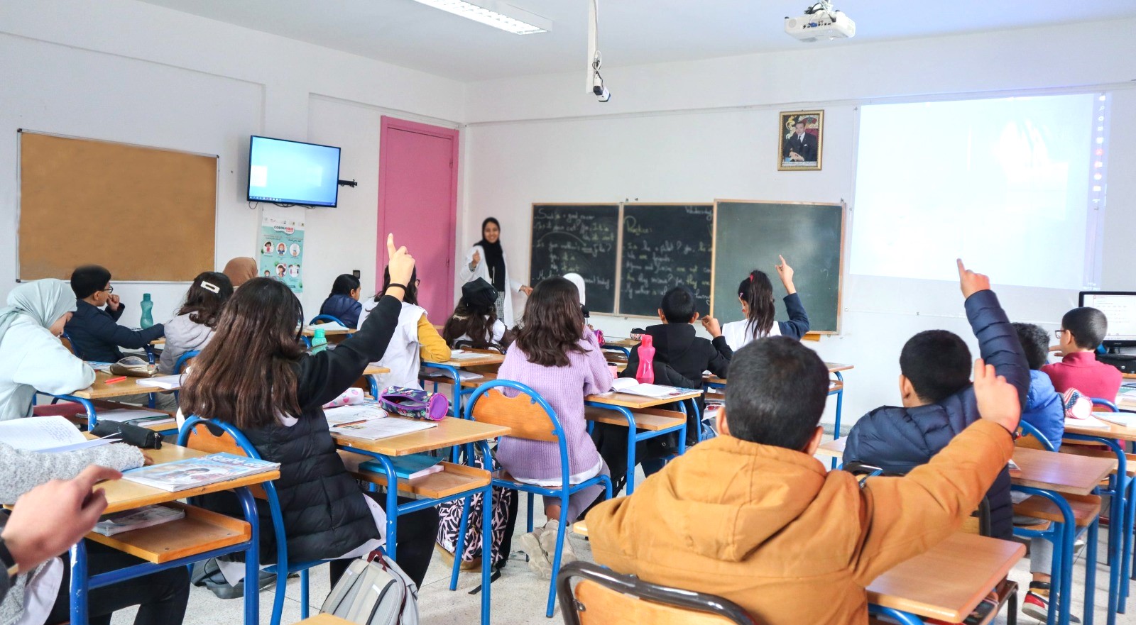 مجلس الحكومة يصادق على مشروع مرسوم بشأن التوجيه المدرسي والمهني والإرشاد الجامعي