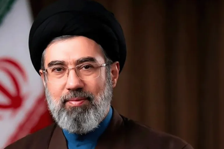تصعيد غير مسبوق في طهران..تعيين مجتبى خامنئي مرشداً أعلى بعد مقتل والده