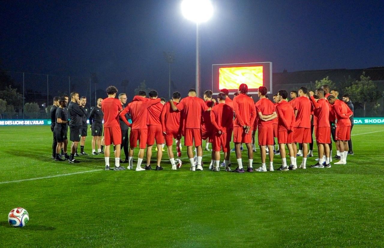 أول حصة تدريبية المنتخب  مع وهبي استعدادا لملاقاة الإكوادور