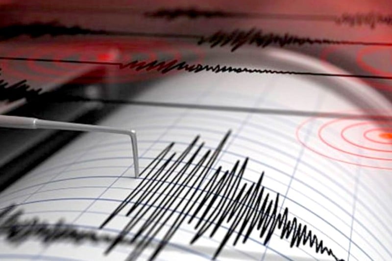 هزة أرضية بلغت حوالي 4.5 درجات على مقياس ريشتر ضربت السواحل الشمالية وبلغ صداها مدن الرباط وسلا والضواحي