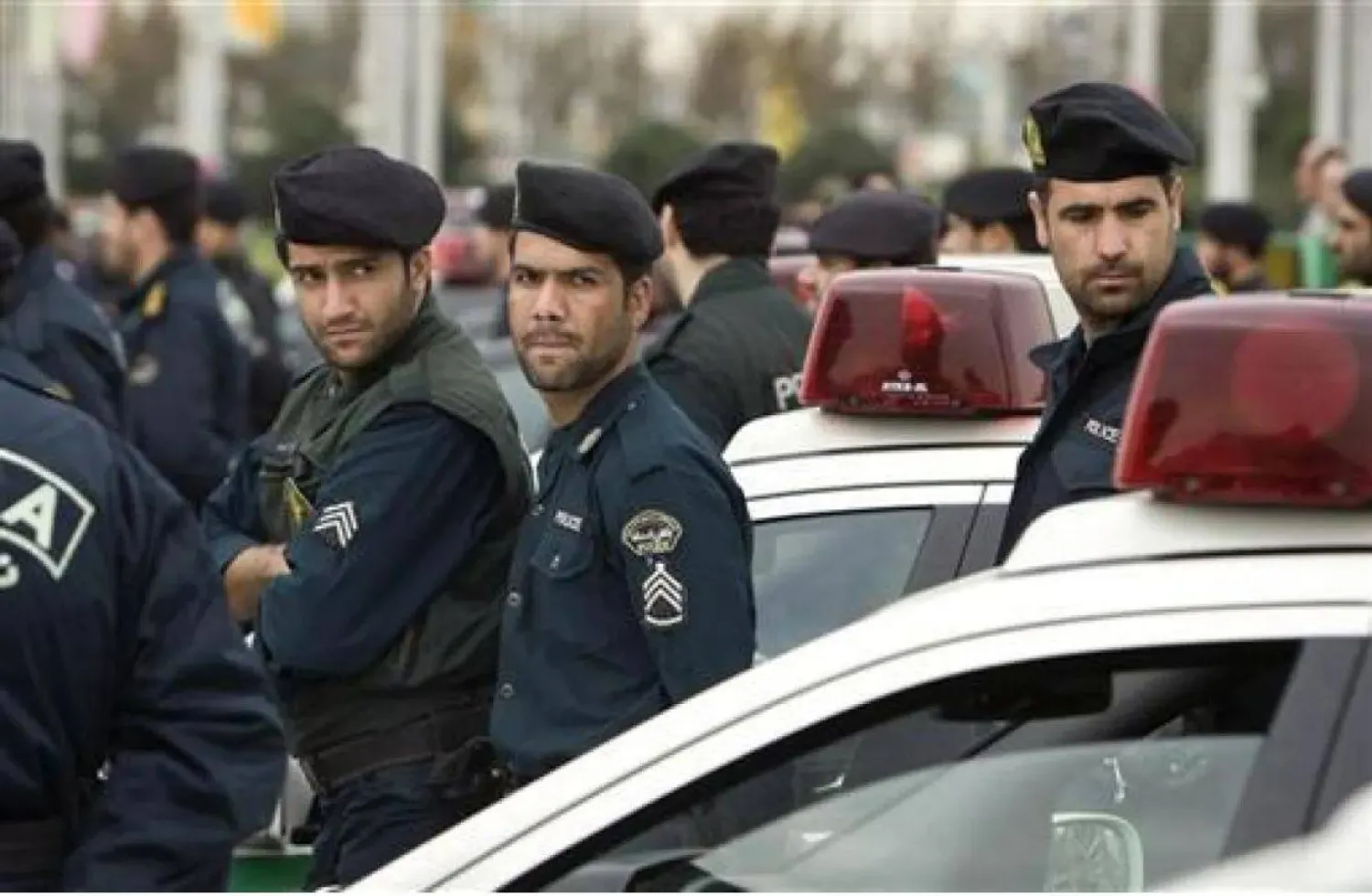 توقيف أربعة جواسيس نقلوا للموساد صورًا لمواقع عسكرية داخل إيران