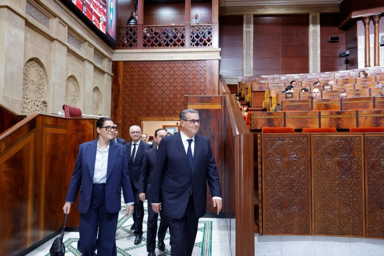 عرض الحصيلة الحكومية على "مشرحة" تحليل البيانات.. حضور قوي للأحرار وتجاهل لقطاعات الاستقلال