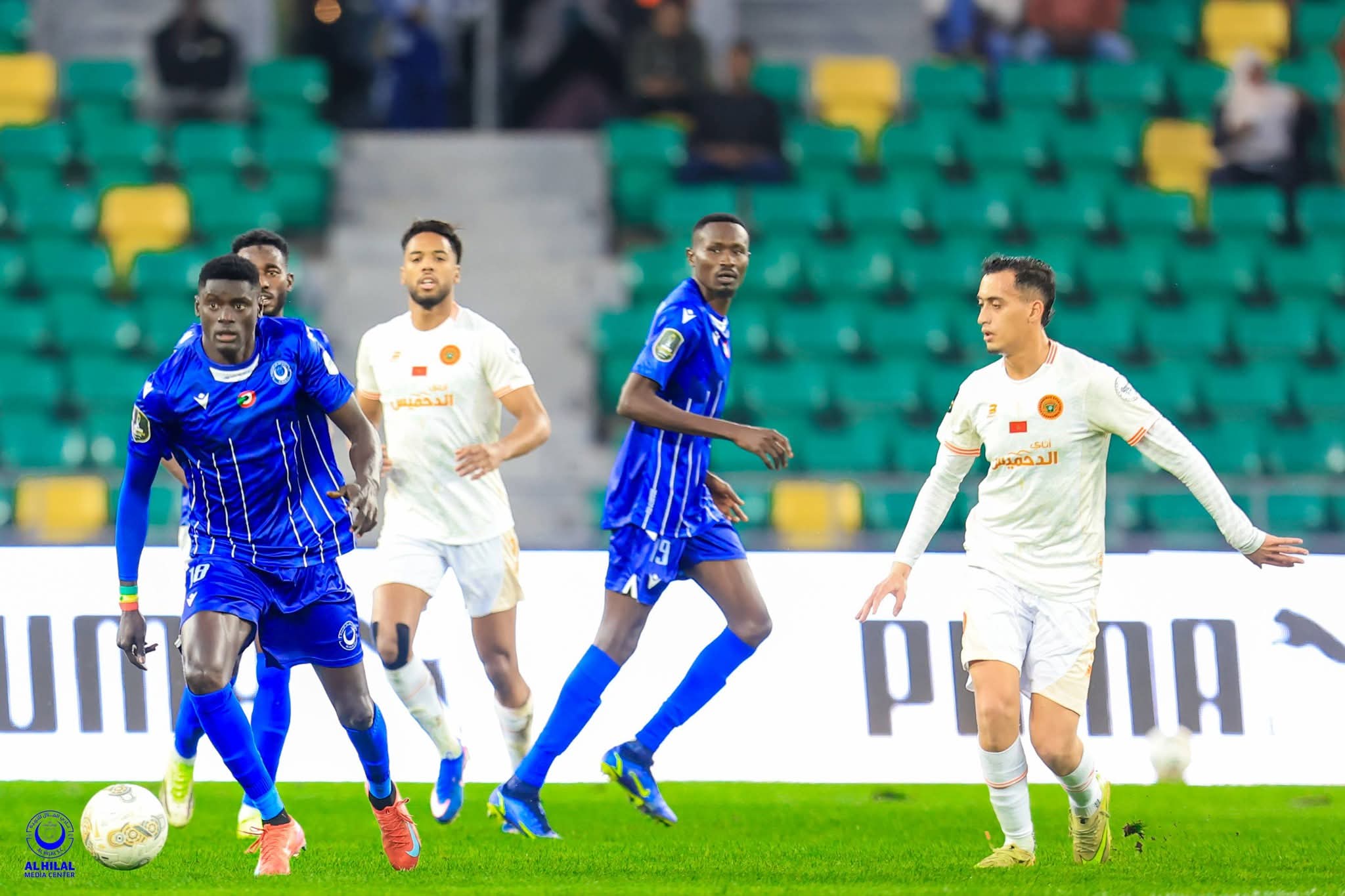 عاجل.. "الكاف" يرفض شكوى نادي الهلال السوداني ضد نهضة بركان