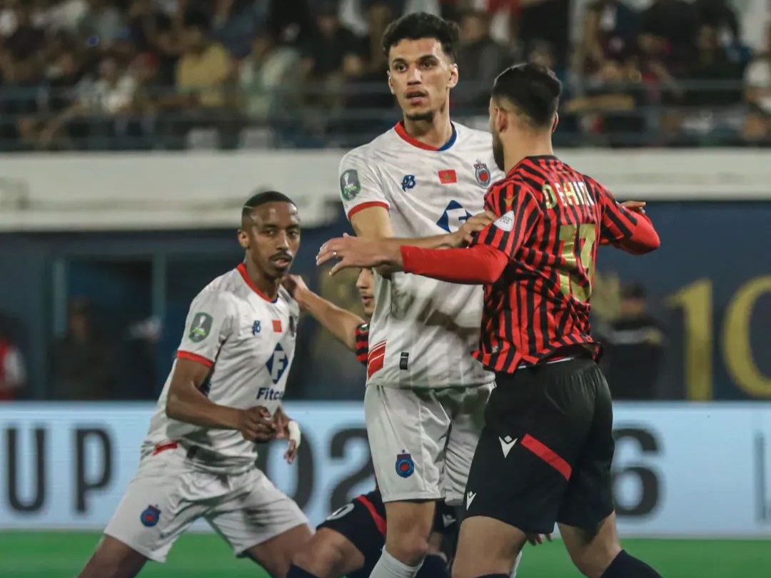 كأس الكونفدرالية: أولمبيك آسفي يغادر من المربع الذهبي عقب تعادله الإيجابي مع اتحاد العاصمة الجزائري