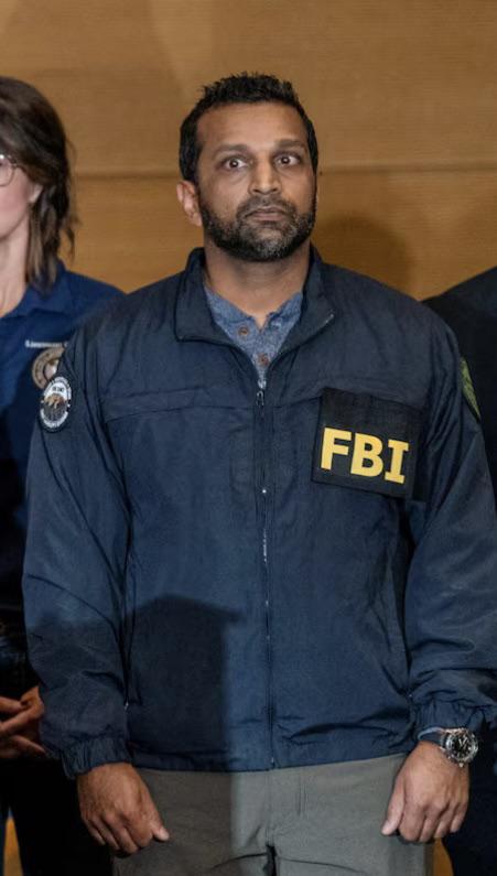 اتهام مدير FBI بالإفراط في شرب الكحول والتغيب عن العمل (تحقيق صحافي)