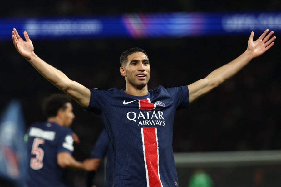 أشرف حكيمي أول لاعب مغربي يبلغ نصف نهائي دوري أبطال أوربا في ثلاث مناسبات متتالية