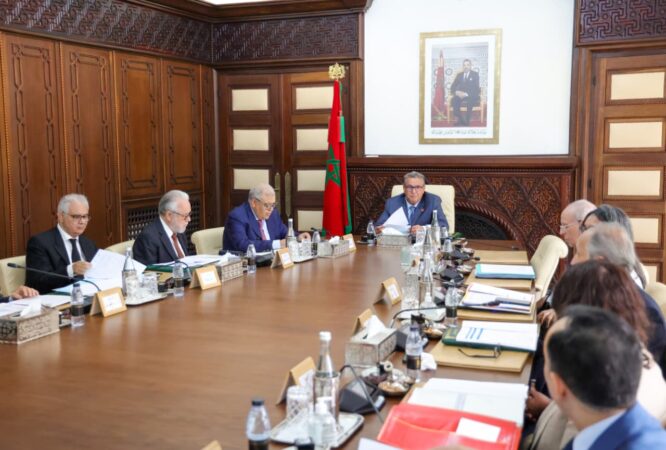 الحكومة تصادق على مشاريع مراسيم تتعلق بالصحة والمؤسسات الجامعية ومعهد مهن السمعي البصري – اليوم 24