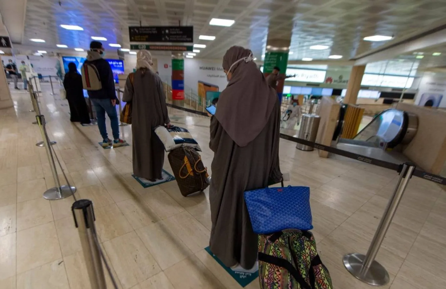 السعودية تعلق السفر والدخول للقادمين من ثلاث دول إفريقية بسبب فيروس إيبولا