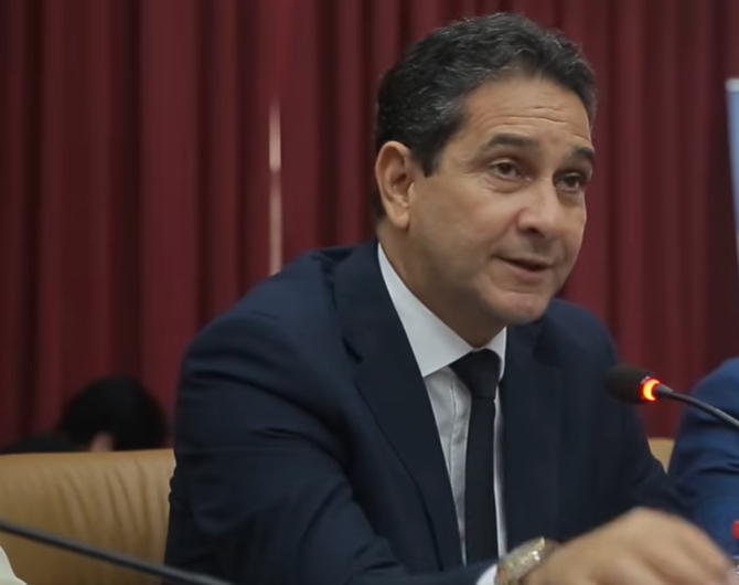 أفيلال يكشف ملامح العقد الجديد للنظافة في الدار البيضاء الممتد لثماني سنوات (فيديو)