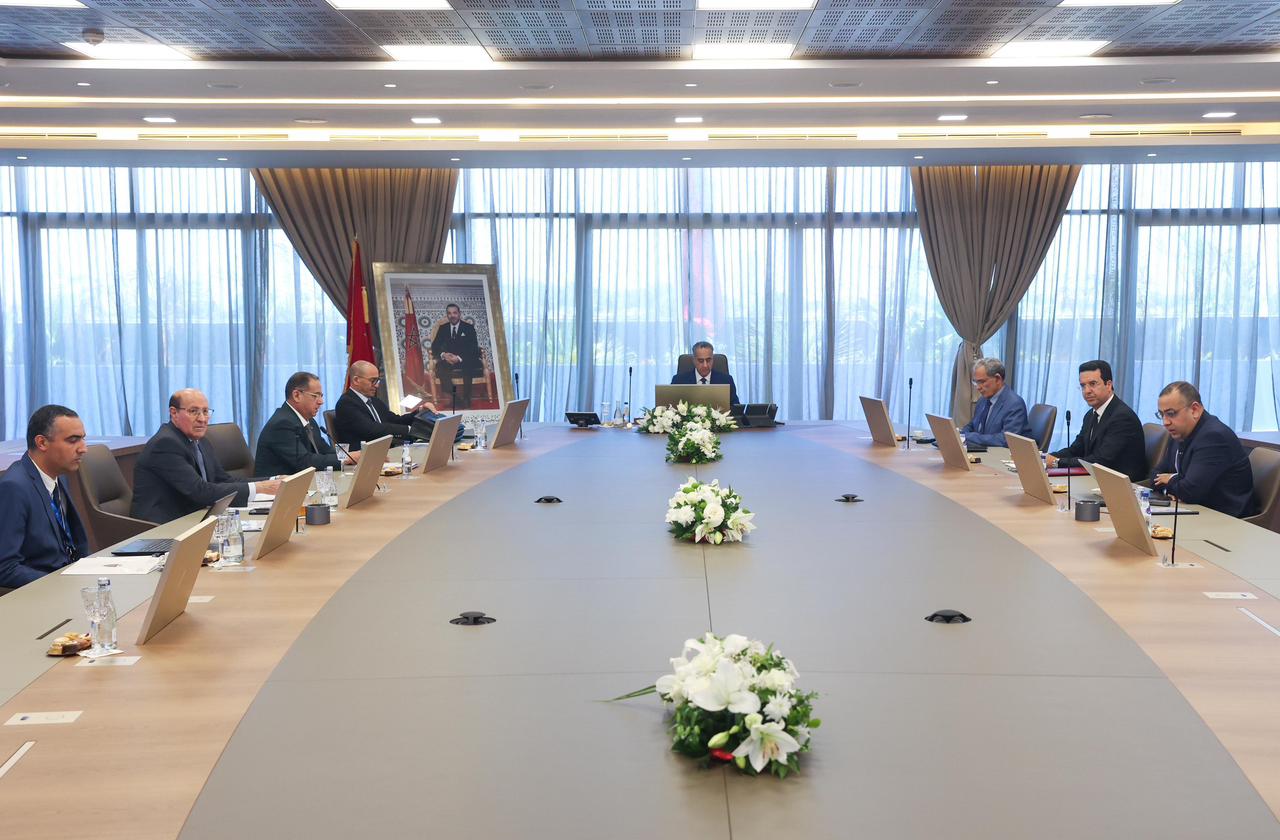 حموشي يترأس اجتماعا لتطوير الأمن الرياضي وتعزيز مكافحة الشغب بالملاعب المغربية