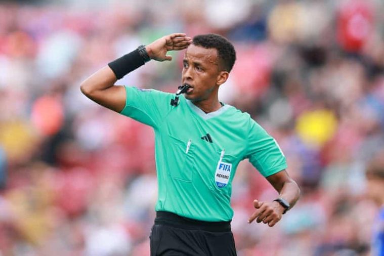 "فيفا" يؤكد غياب الحكم الصومالي عمر أرتان عن مونديال 2026 بعد رفض أمريكا دخوله