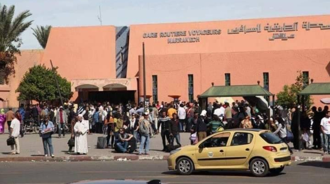 مهنيو النقل بالمحطة الطرقية باب دكالة يطلبون تدخلا ملكيا بسبب مشروع العزوزية