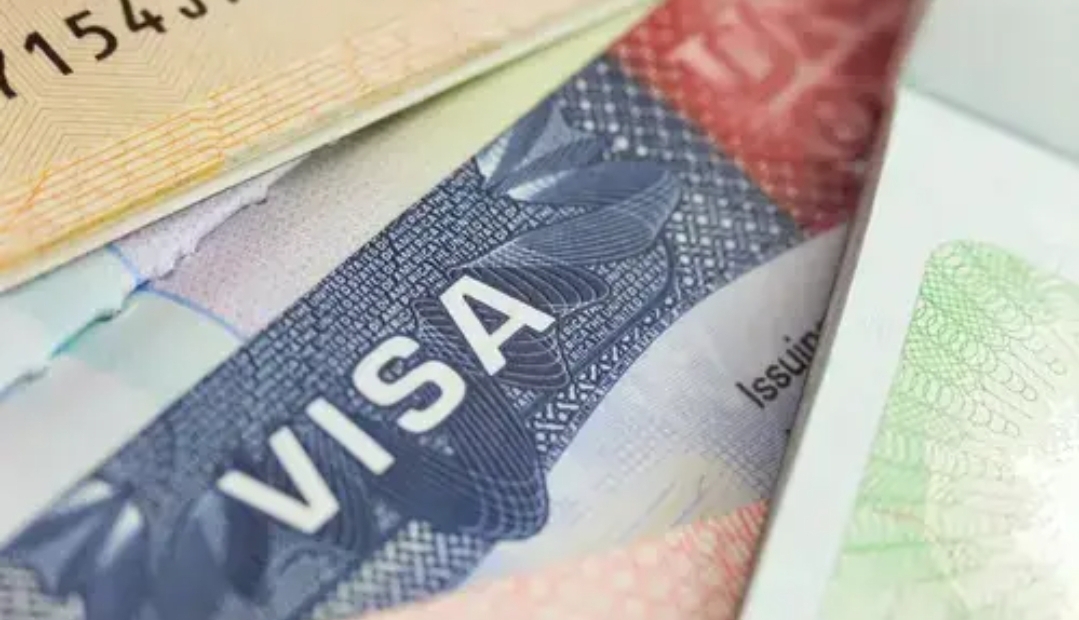 تقليص مراكز التأشيرات الأمريكية في إفريقيا يثير تساؤلات بالمغرب حول مصير طالبي التأشيرة