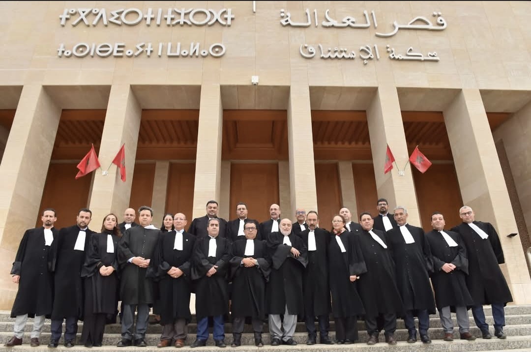هيئة المحامين بالرباط تلتزم بمواصلة الإضراب بالتوقف عن تقديم الخدمات المهنية