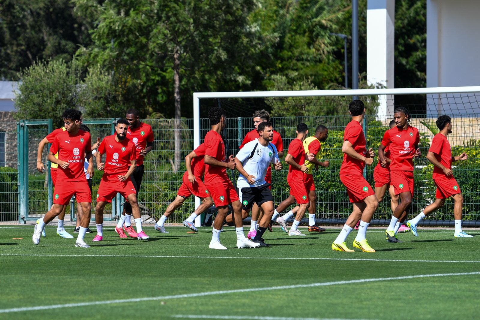 المنتخب الوطني المغربي يرفع من وثيرة استعداداته تأهبا لمواجهة مدغشقر وعلي معمر يلتحق بالمجموعة