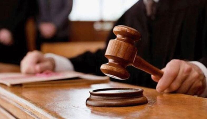 القضاء المغربي يعتبر وصف شخص ب »الحمار » عبر مواقع التواصل جريمة ويحكم على مقترفها بغرامة 10 آلاف درهم