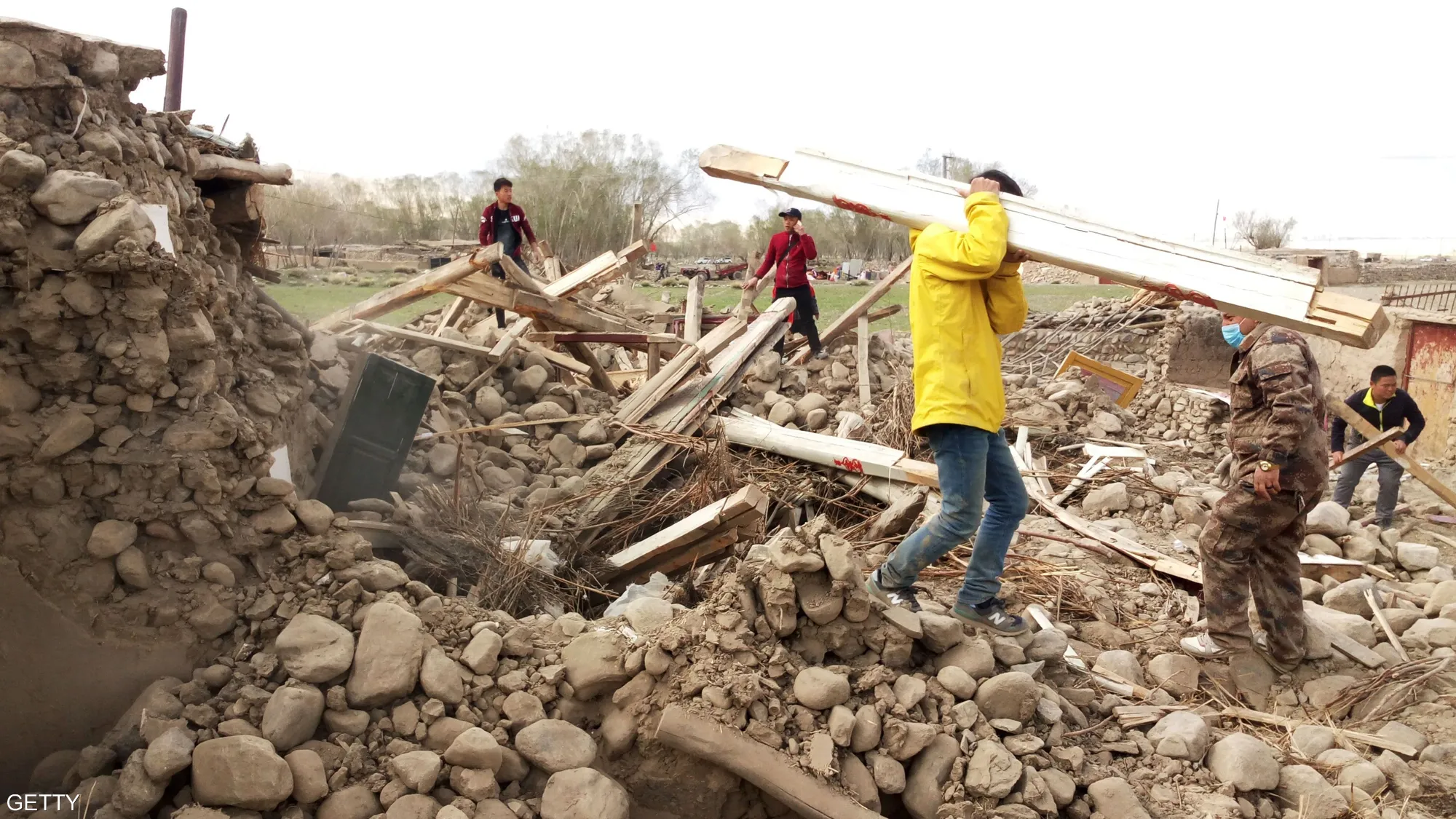 زلزالان بقوة 5.7 و5.8 درجة يضربان مقاطعة تشينغهاي الصينية