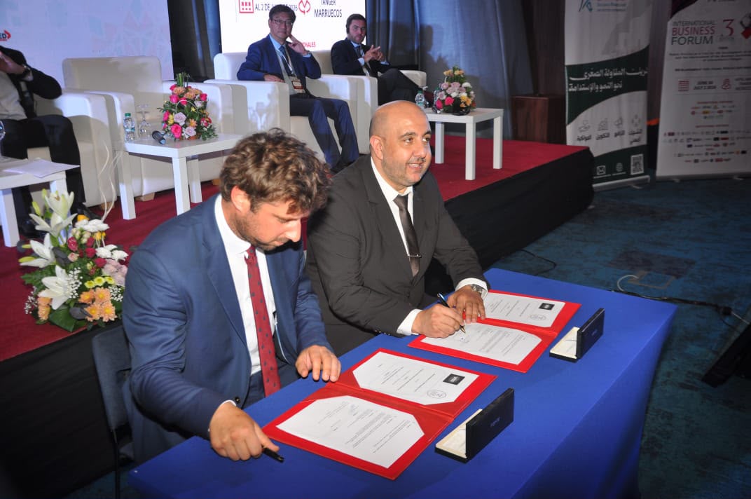 طنجة: الملتقى الدولي للأعمال يدعو إلى ضرورة إشراك ممثلي المقاولات الصغرى في إعداد وتنزيل برامج الدعم والتمويل