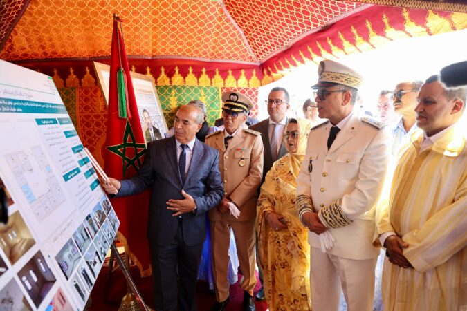 عامل إقليم السمارة يطلق مشاريع تنموية بجماعة أمكالة على الحدود مع موريتانيا