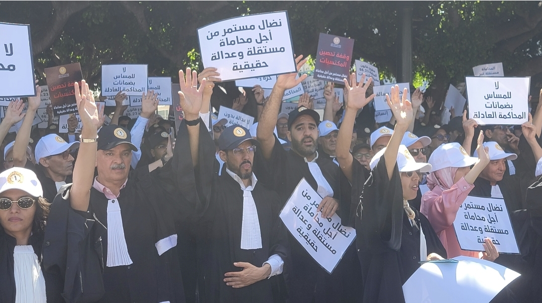 وقفة احتجاجية جديدة للمحامين غدا الخميس أمام البرلمان تزامنا مع مناقشة مشروع قانون المهنة