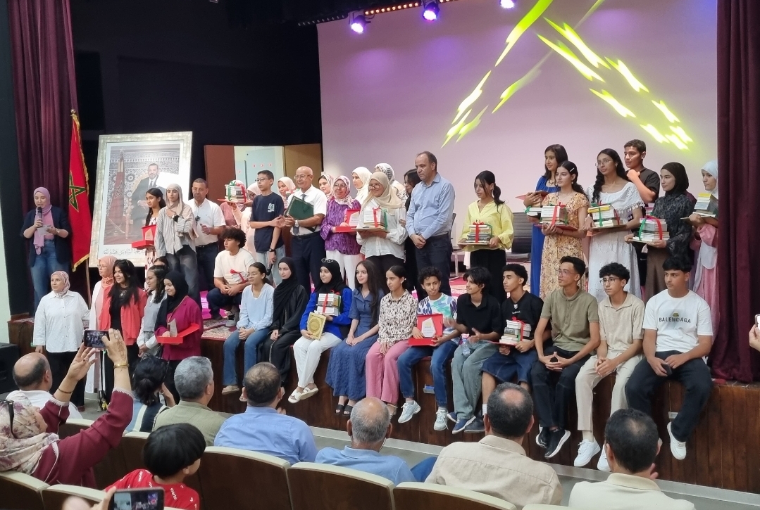 ملتقى بالخميسات يحتفي بالتميز الدراسي والإبداع ويكرم نخبة من المتفوقين في البكالوريا