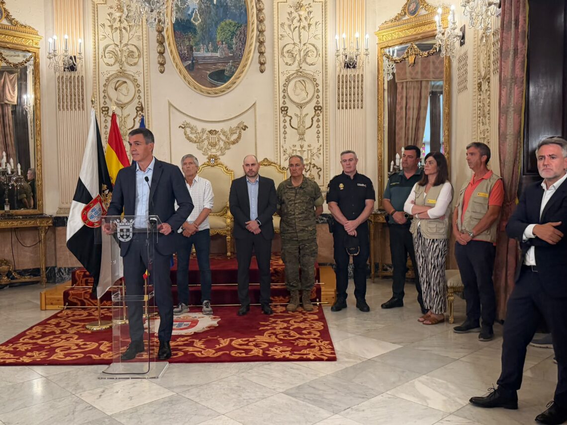 سانشيز يعلن تسريع إعادة المهاجرين من سبتة ويعزز الانتشار الأمني بالمدينة