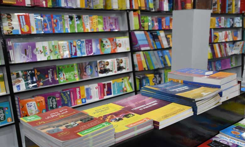 الكتبيون يعلقون الحوار مع الوزارة بسبب اختلالات التزويد والربح