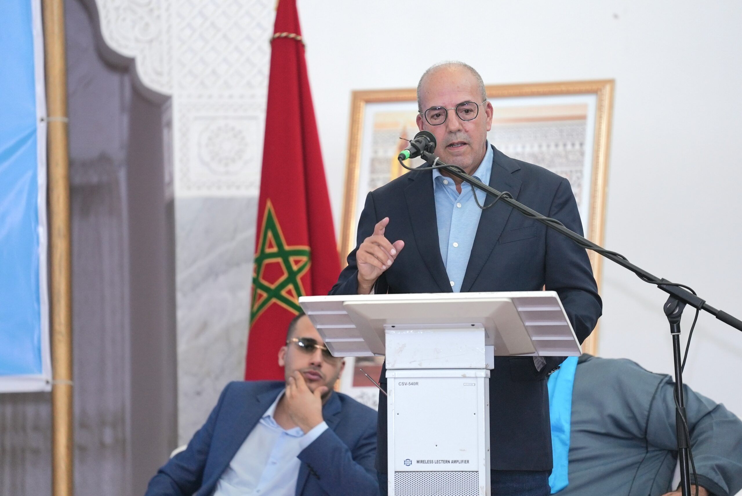 وزير الفلاحة يعد في لقاء انتخابي برفع إنتاج محطة التحلية باشتوكة ونقل المياه عبر 500 كيلومتر