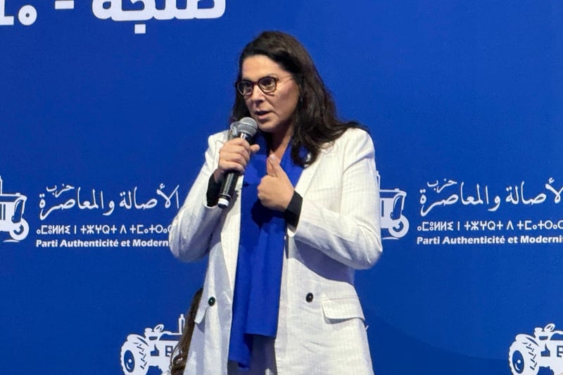 المنصوري تبشر بإعفاء ضريبي للأجور الأقل من 15 ألف درهم يعادل زيادة أجر شهر