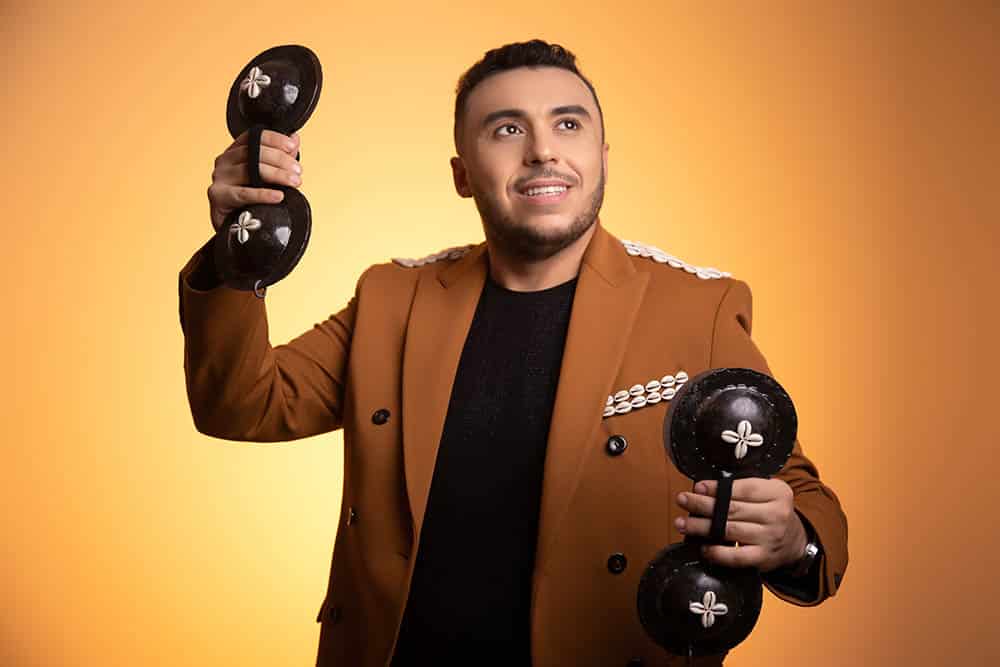 الغفولي يشعل أجواء روتردام في حفل فني رفع شعار "كامل العدد"