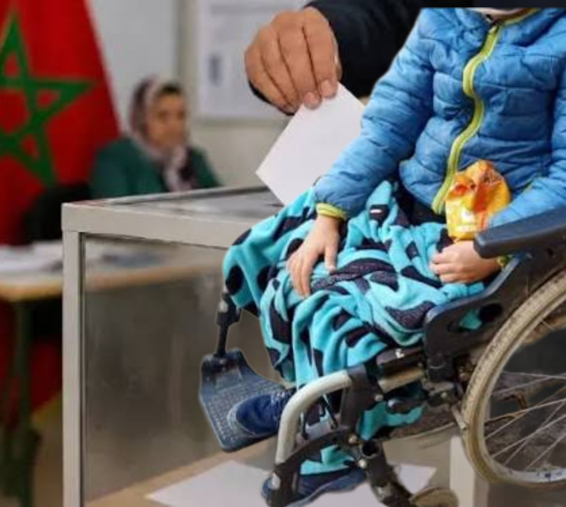مواطن بكرسي متحرك يراسل باشا بيوكرى بسبب غياب ولوجيات ذوي الإعاقة إلى مكتب التصويت
