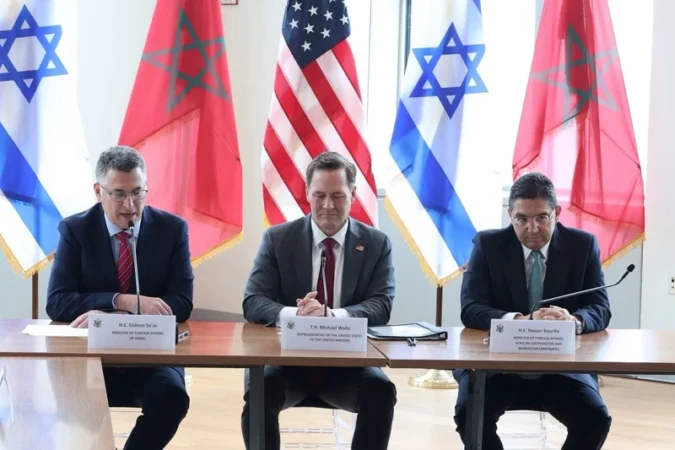 برعاية أمريكية… إسرائيل تعلن الاتفاق مع المغرب على رفع التمثيل الدبلوماسي إلى مستوى السفارة(صور)