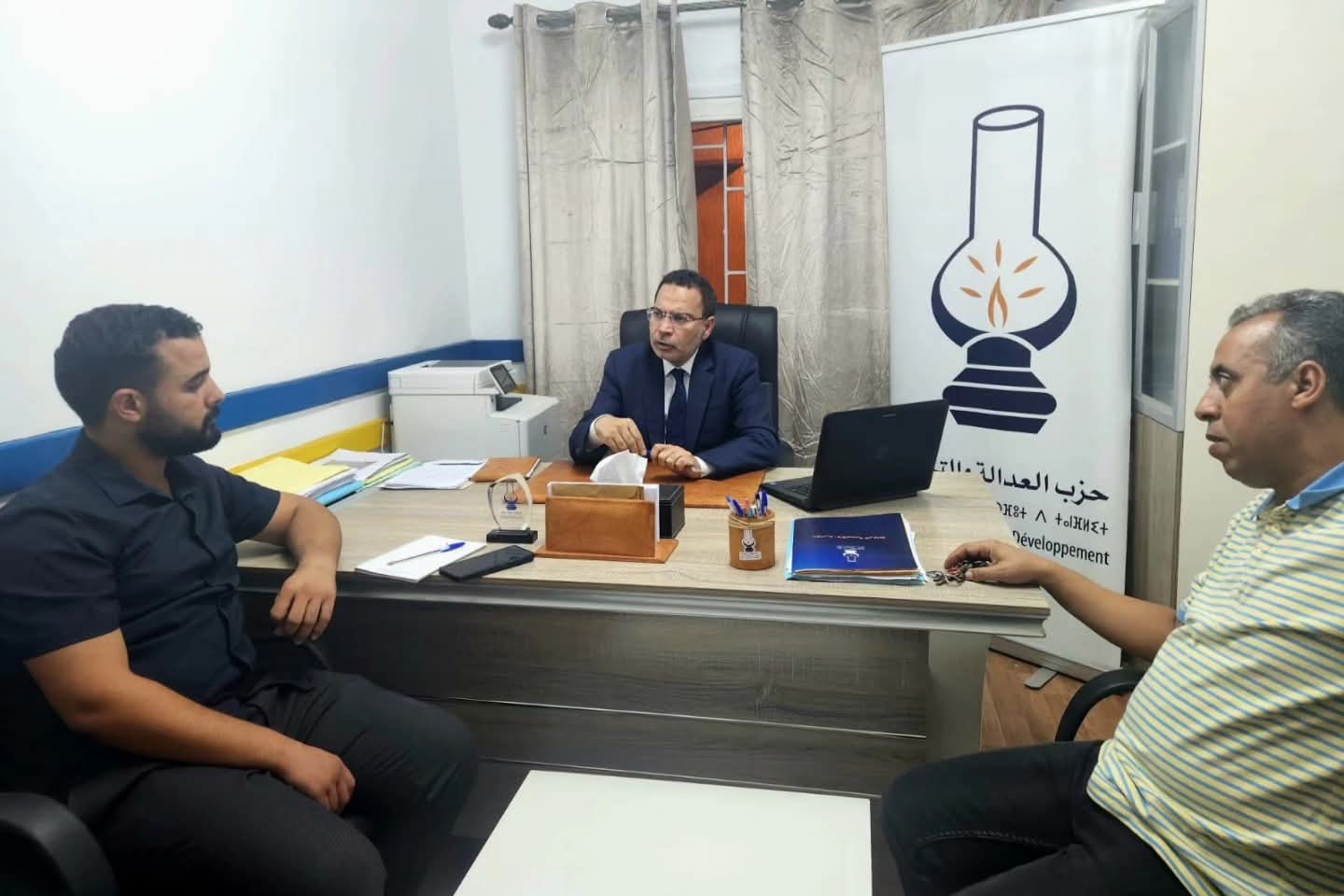 الخلفي يفتتح مكتباً للتواصل وتتبع قضايا المواطنين في دائرة المحيط بالرباط