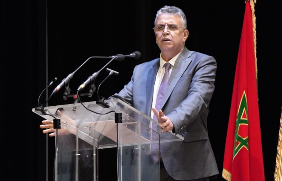 وهبي: قلت لمسؤول أوروبي ماهذه الفوضى عندكم؟ فرد: منعنا الهاتف على الشباب