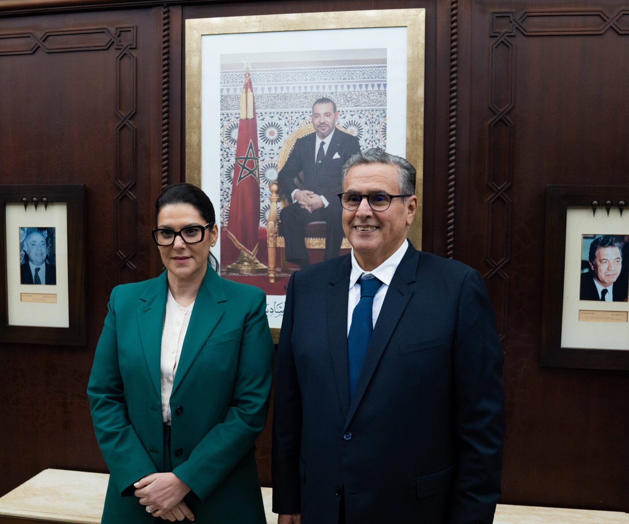 إجراء مراسم تسليم السلط بين فاطمة الزهراء المنصوري وعزيز أخنوش بمقر رئاسة الحكومة